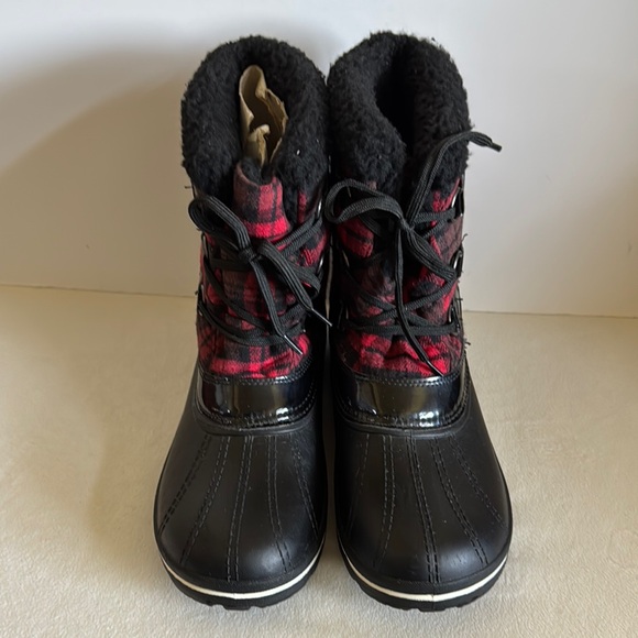 Ozark Trail boots - Picture 2 of 9